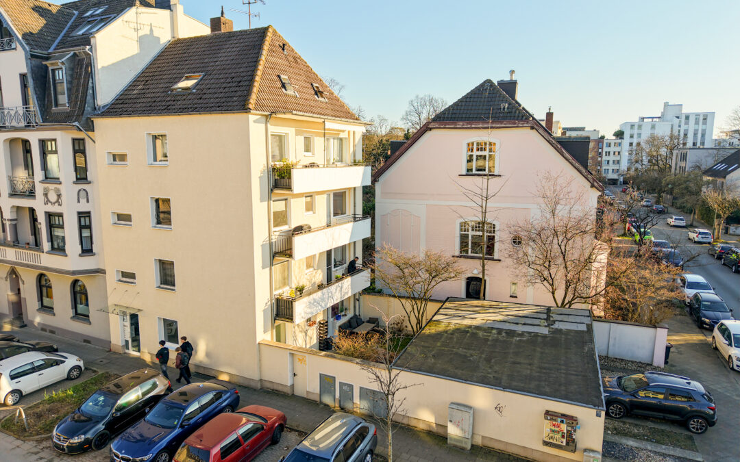 Charmantes Mehrfamilienhaus mit Potenzial in Düsseldorf